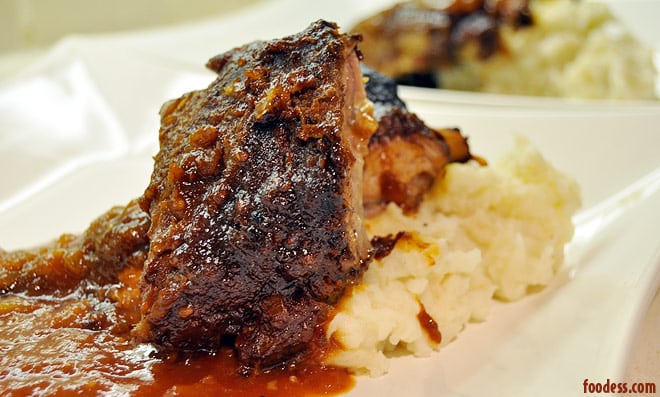 Sticky Spicy Ribs - Foodess