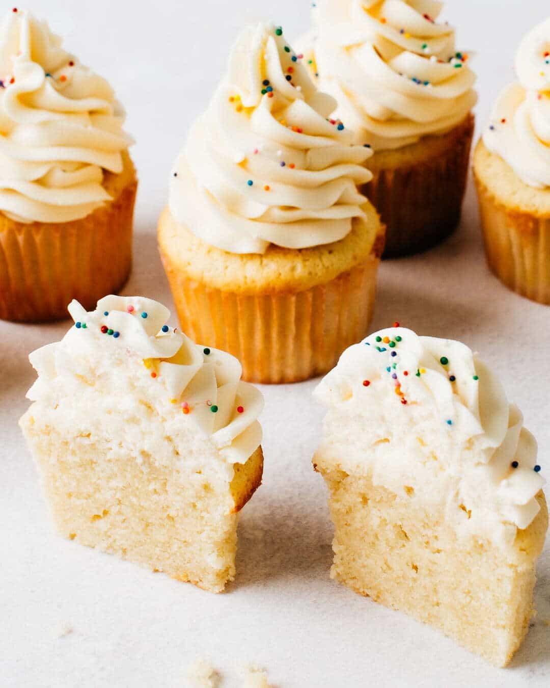 The Ultimate Fluffy, Moist Vanilla Cupcakes - Foodess