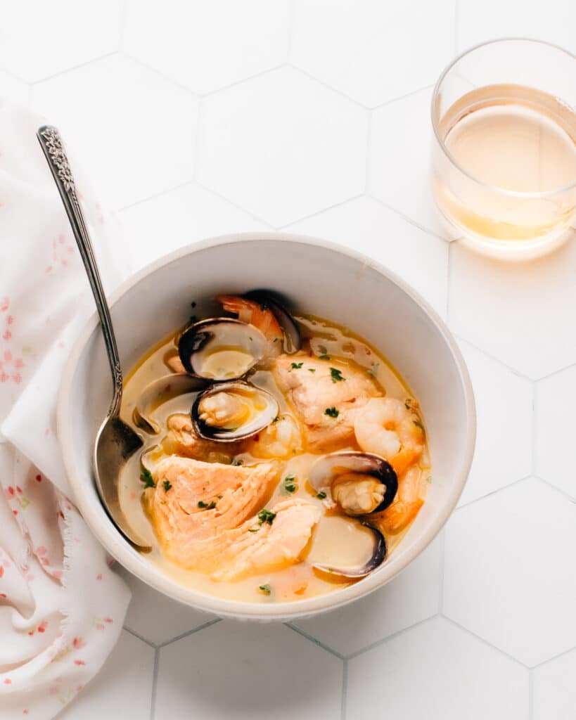 https://foodess.com/wp-content/uploads/2022/05/Best-Seafood-Soup-Recipe-1-2-819x1024.jpg