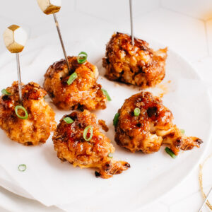 Cauliflower wings on a plate.