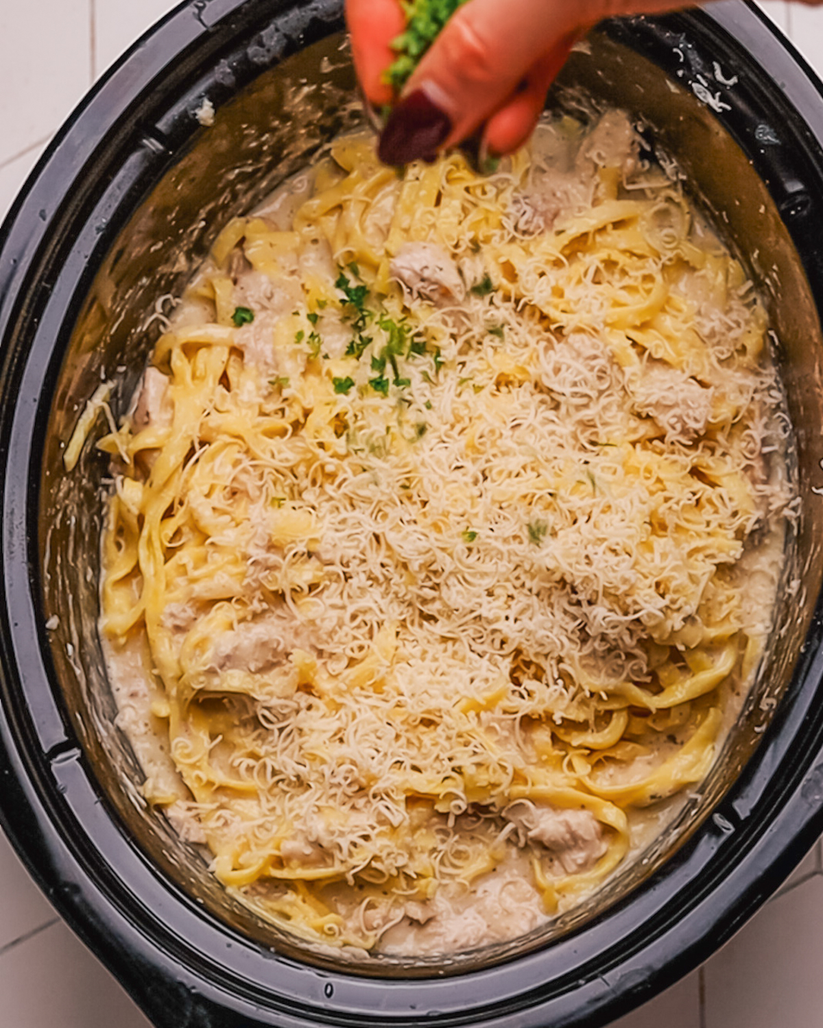 Steps of making Crockpot Chicken Alfredo recipe.