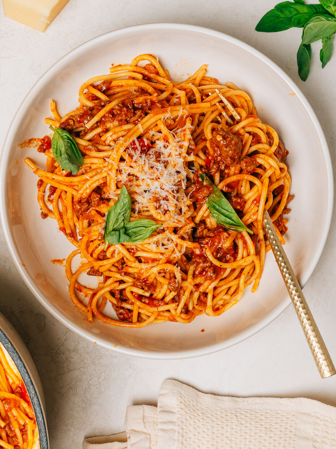 Spaghetti with ground beef recipe plated and ready to serve.