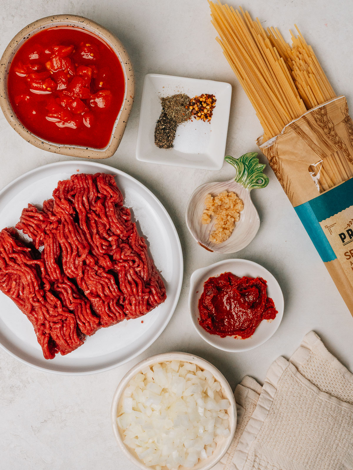 Ingredients for ground beef spaghetti.