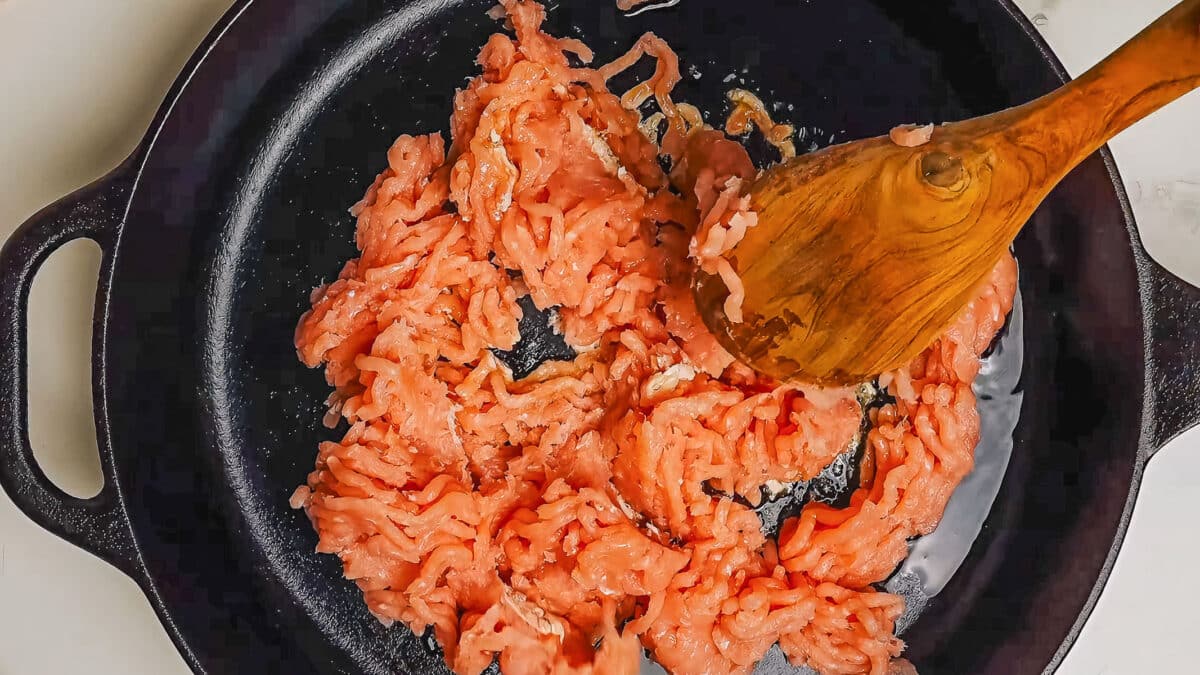 Turkey Chili Crockpot Recipe Steps.