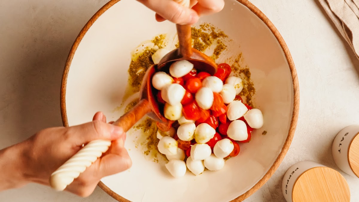 Gnocchi salad recipe steps.
